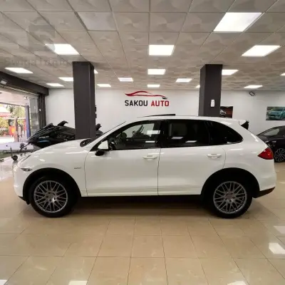 Porsche - Cayenne