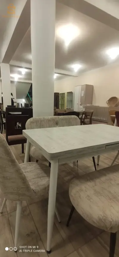 طاولة أكل