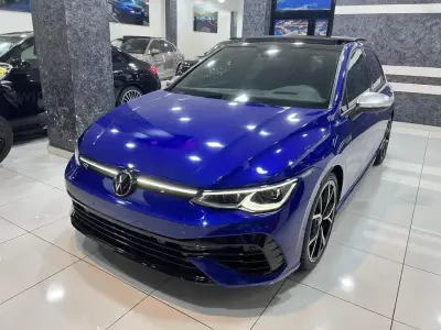 GOLF 8 R 2022.