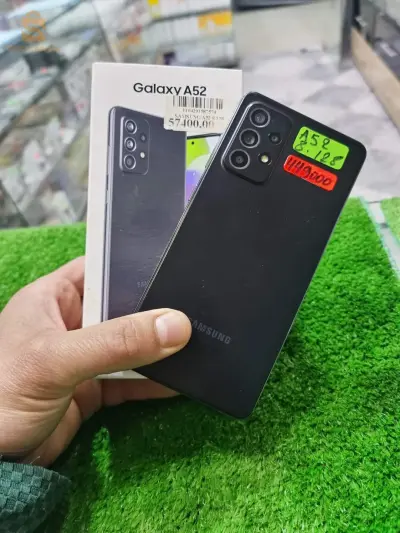 Samsung A52.