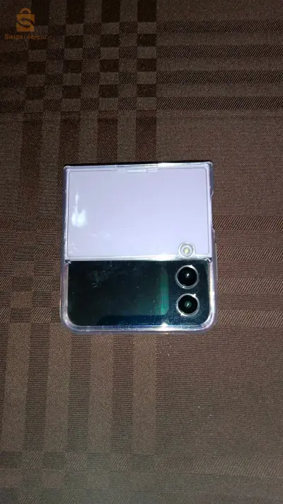 vendre Samsung zflip4 neuf