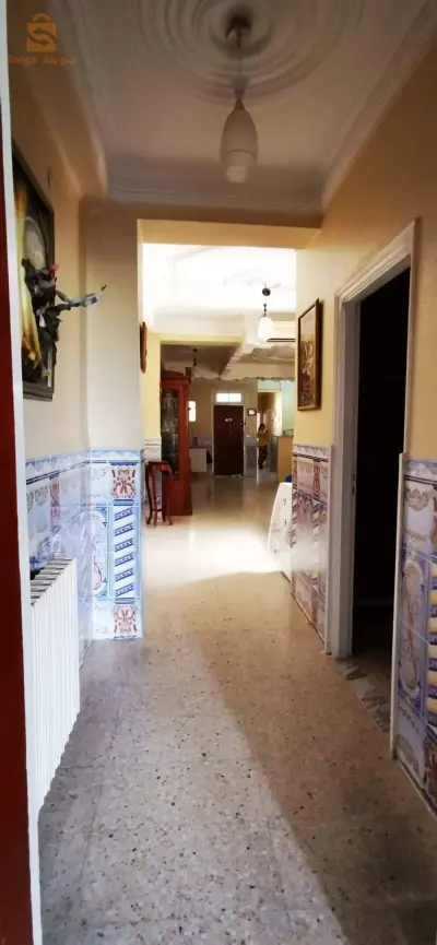 بناية للبيع