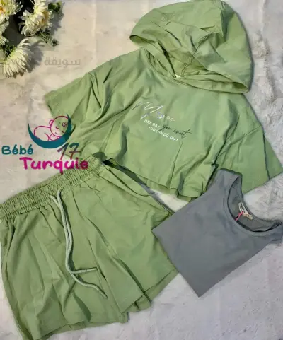 ملابس بنات