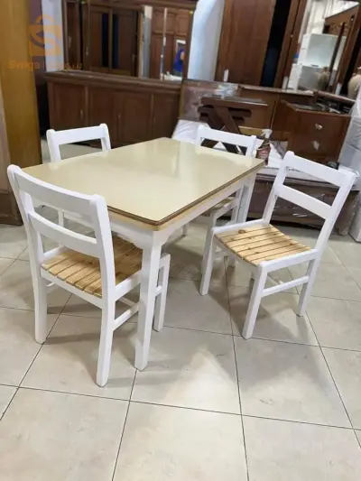 طاولة