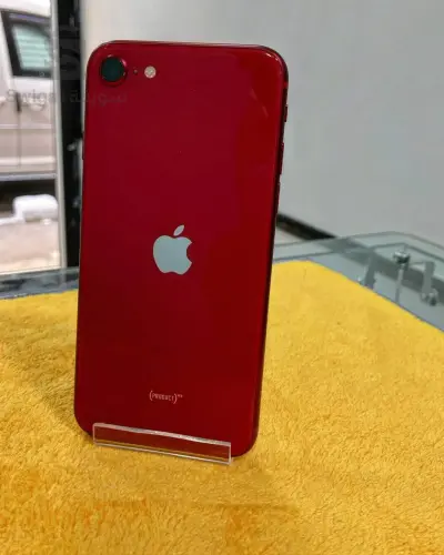 أيفون sE 2020