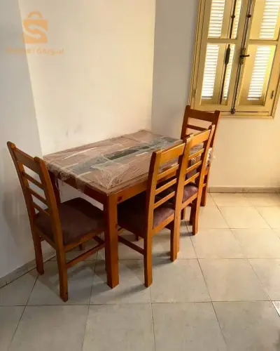 طاولة