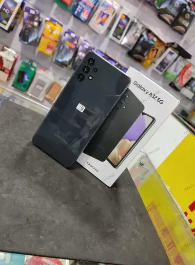 Galaxy A32 5G #Vietnam 
Ram 4 GB