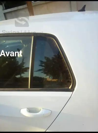 Pose vitre déflecteur arrière Golf 6