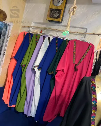 ملابس نسائية