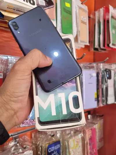 Samsung m10