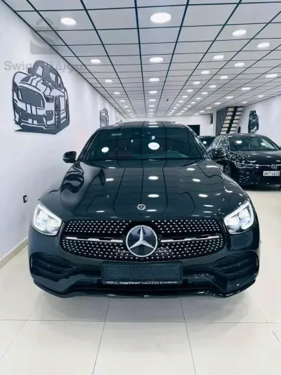 MÉRCEDES           GLC