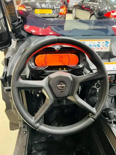 CAN-AM          MAVERICK