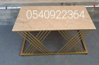 طاولة