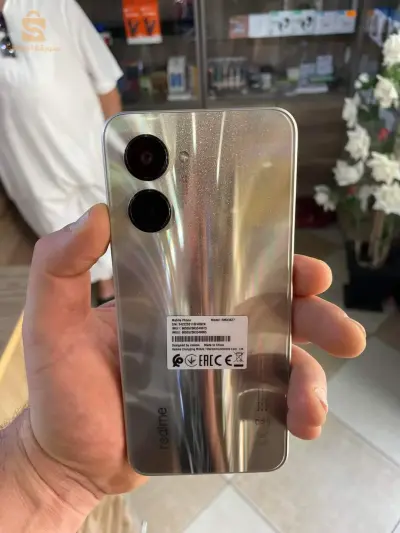 realme C33