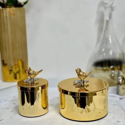 علبة حلوى