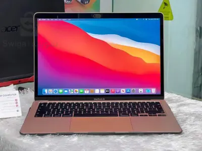 MACBOOK AIR 2020