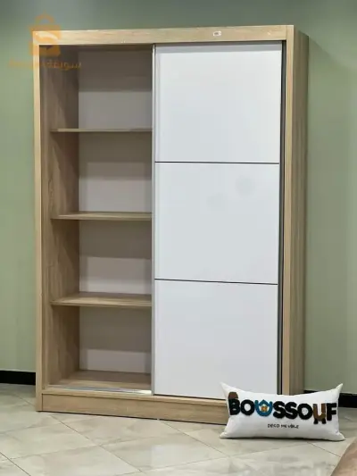 خزانة ملابس