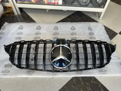 Grille Mercedes w205 (black_chromi
