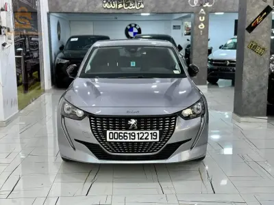 peugeot 208 allur 2022