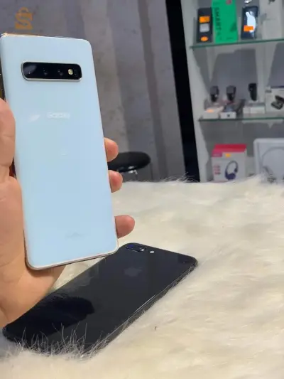 Samsung S10