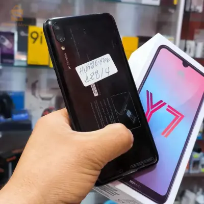 Huawei y7 pro مستعمل نظيف