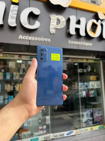 Samsung M52