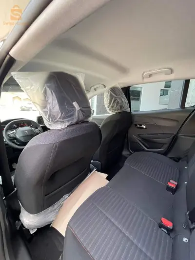 Peugeot 208 Allure 1.6 HDI