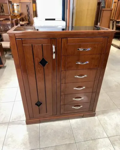 chiffonier