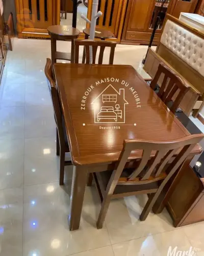 طاولة