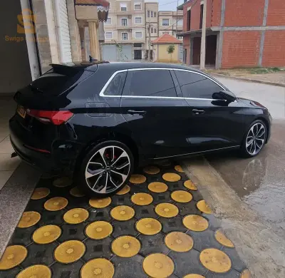 Audi A3 2023 Ess manuelle 625 DZD