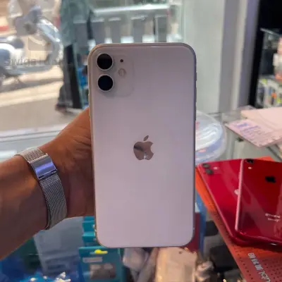 ايفون 11