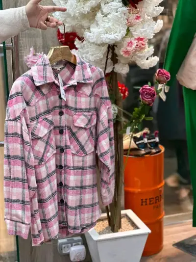 Chemise à carreaux