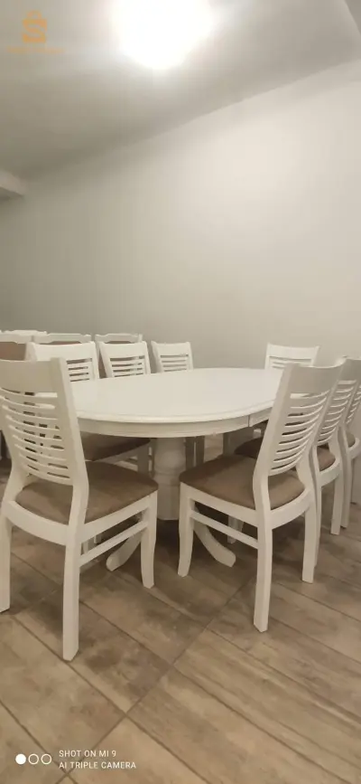 طاولة أكل