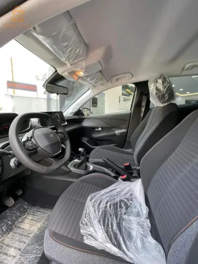 Peugeot 208 Allure 1.6 HDI