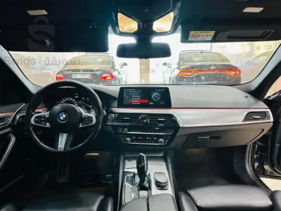 BMW        520d