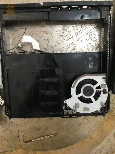 changement de la pâte thermique pour ps4  + de nettoyage