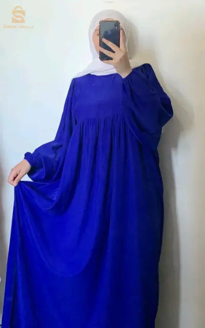 - حجاب واسع فضفاض خفيف