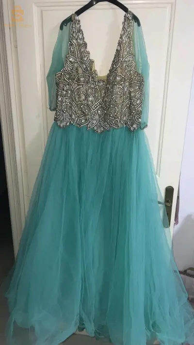 robe de soirée portée une fois