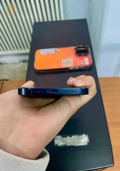 iPhone 12