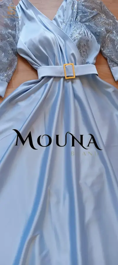 بيع الملابس بالجملة والتجزئة