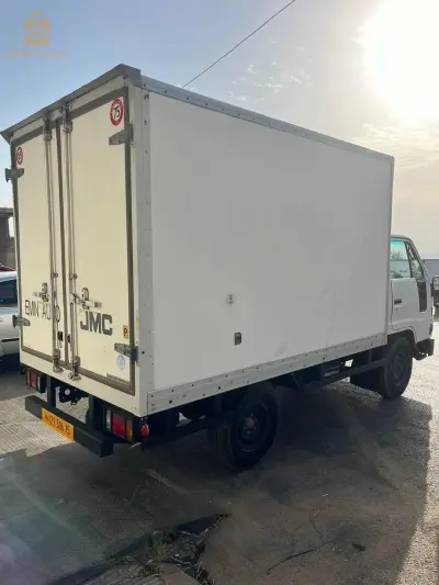 DAIHATSU DELTA 2006