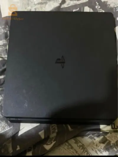 بلاي ستيشن4       حابطة من فرنسا             🇫🇷🇫🇷play station 4