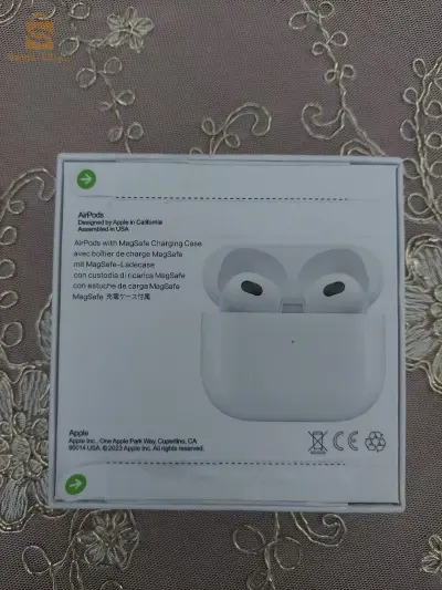 AirPods 3