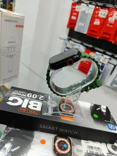 ساعة t800