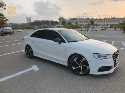 Audi 3 limousine s line 2015 trs bonne tat