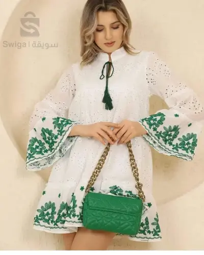 ملابس نسائية