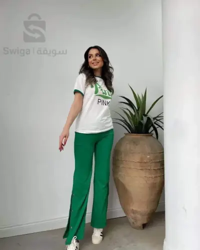 ملابس نسائية