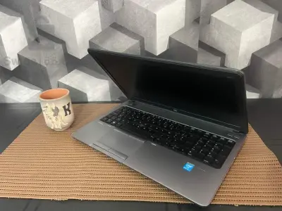 un pc portable hP