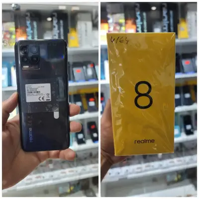 realme 8