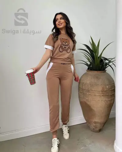 ملابس نسائية